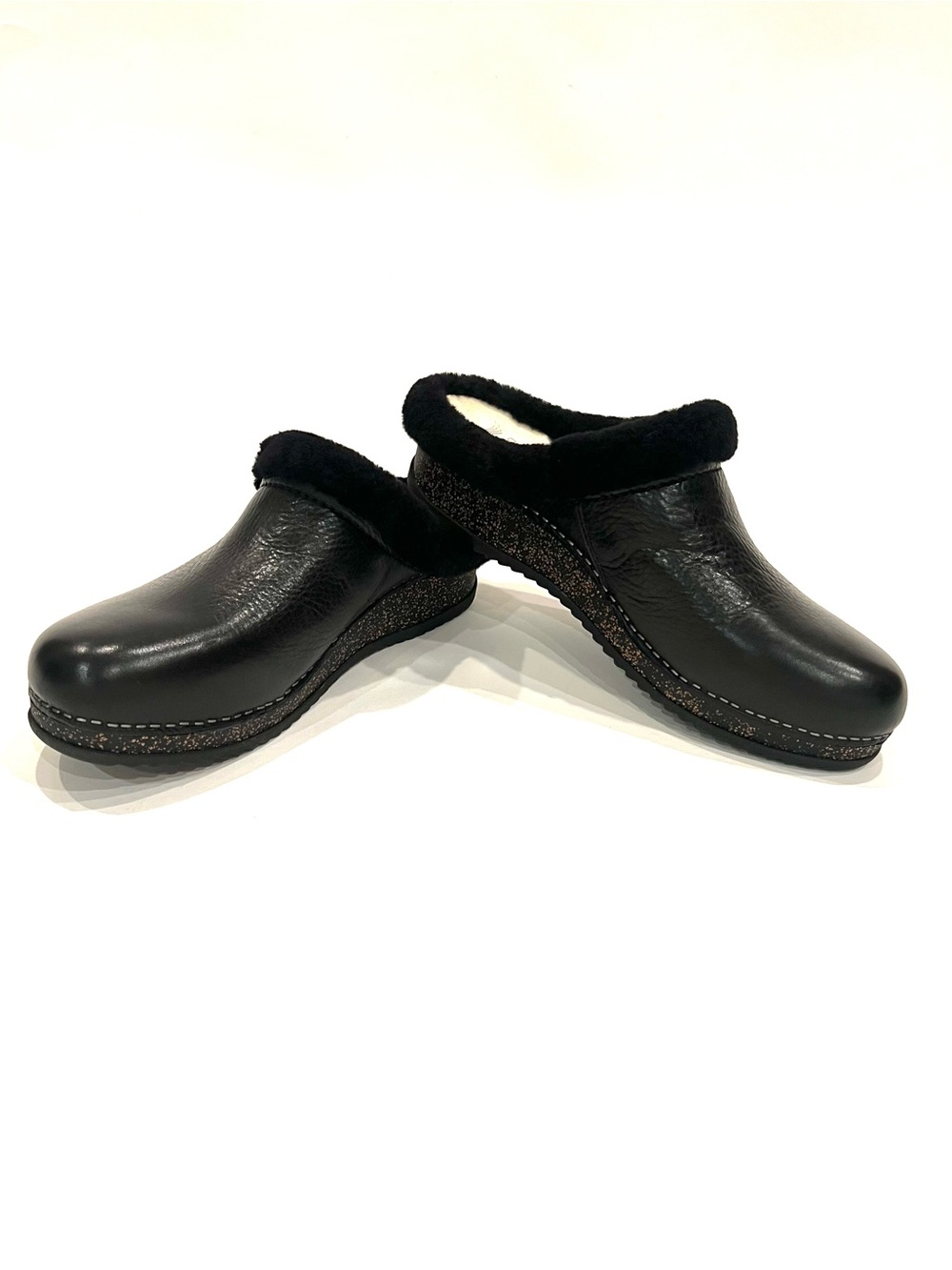 Dansko Magda Black Leather Sheerling Sheep Fur Lined Mules Clogs 11.5 (42) NEW